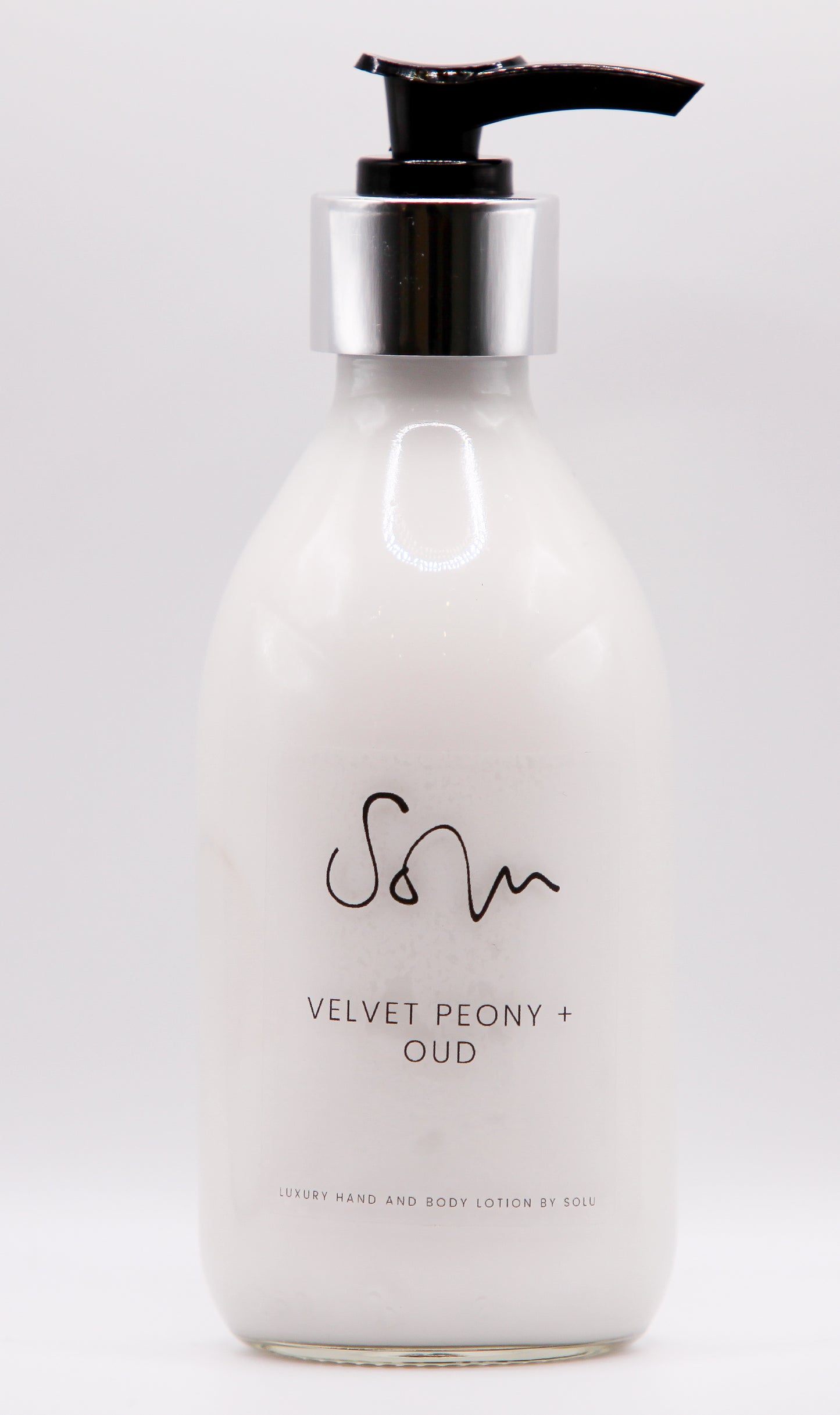 Velvet Peony & Oud Luxury Hand and Body Lotion - Solu Candles